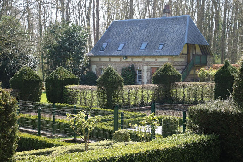Château - 1 200 m² - 20 pièces