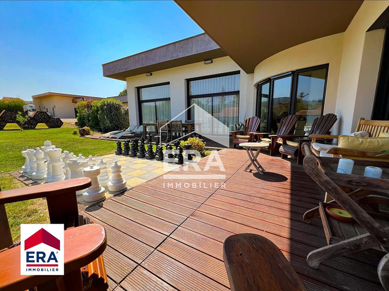 Maison - 170 m² - 5 pièces