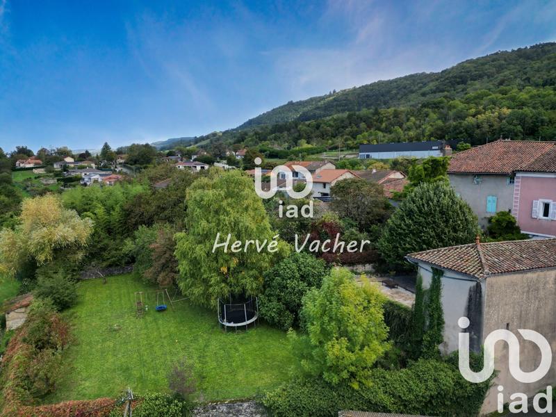 Maison - 212 m² - 7 pièces