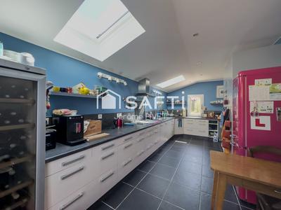 Maison - 127 m² - 5 pièces