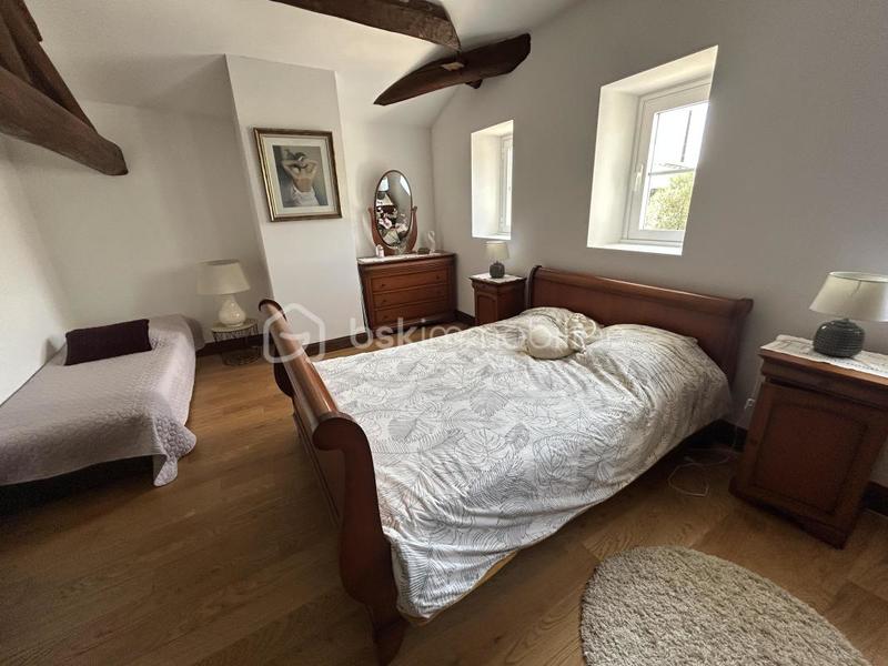 Propriété - 297 m² - 8 pièces