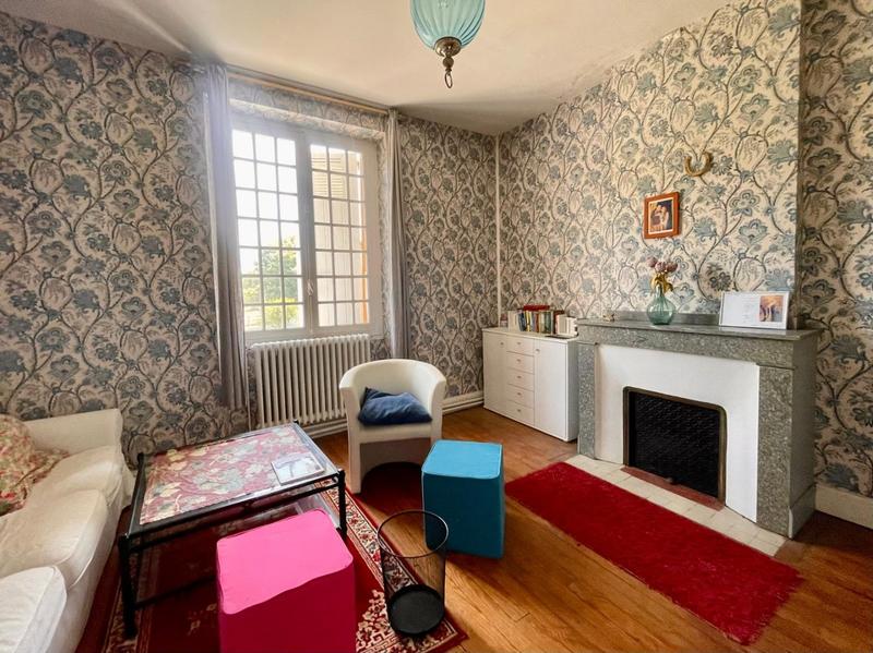 Maison - 388 m² - 10 pièces