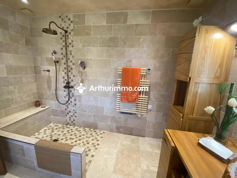 Maison - 167 m² - 4 pièces