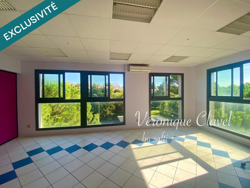 Local commercial - 65 m² - 3 pièces