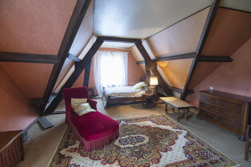 Villa - 197 m² - 8 pièces