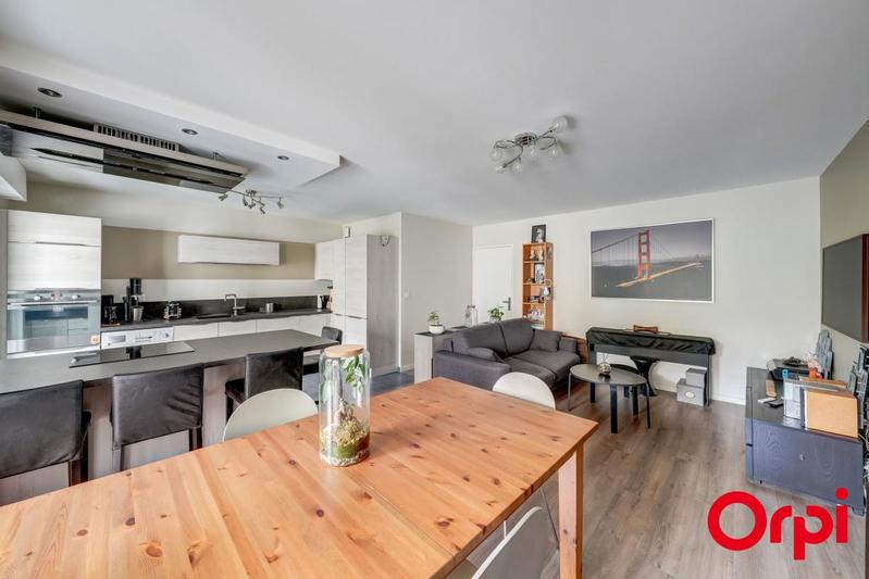 Appartement - 92 m² - 4 pièces