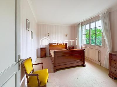 Propriété - 123 m² - 8 pièces