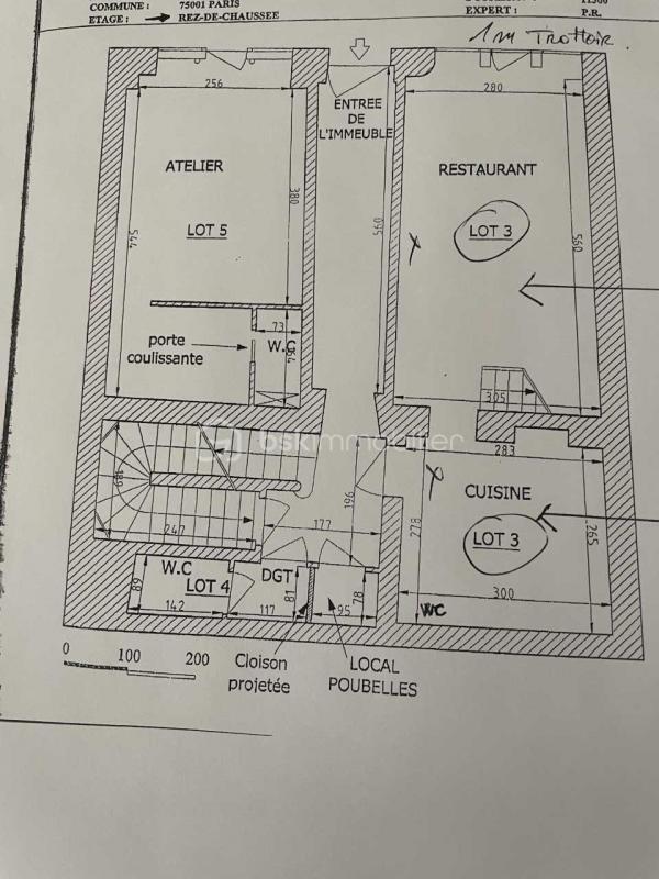 Local commercial - 83 m² - 3 pièces