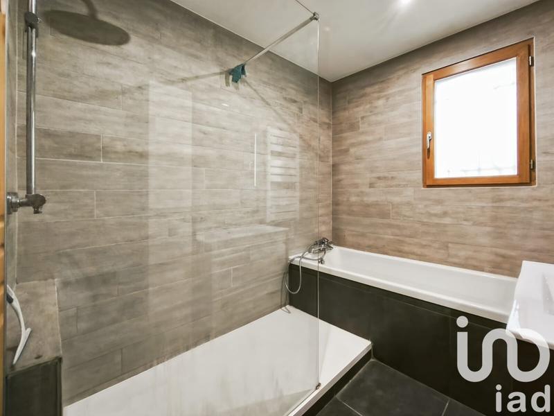 Maison - 137 m² - 6 pièces