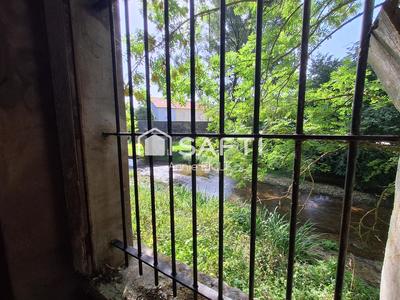 Maison - 260 m² - 9 pièces