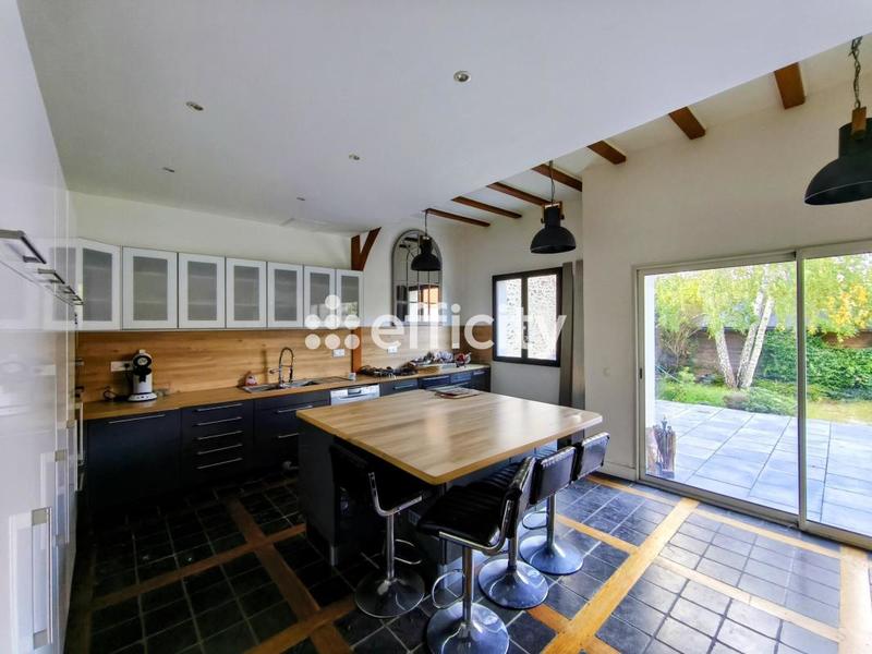 Maison de village - 237 m² - 8 pièces