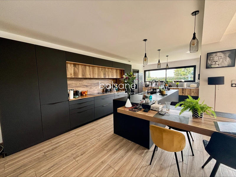 Maison contemporaine - 180 m² - 5 pièces