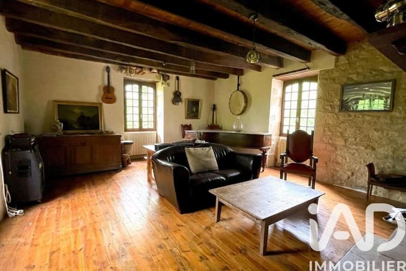 Maison - 195 m² - 8 pièces