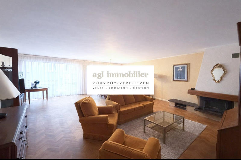 Appartement - 140 m² - 6 pièces