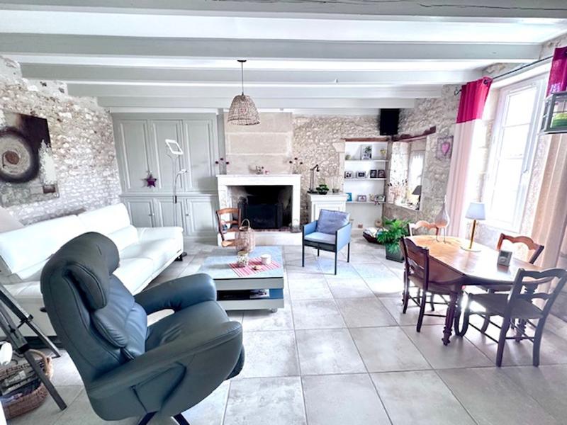 Maison - 180 m² - 8 pièces