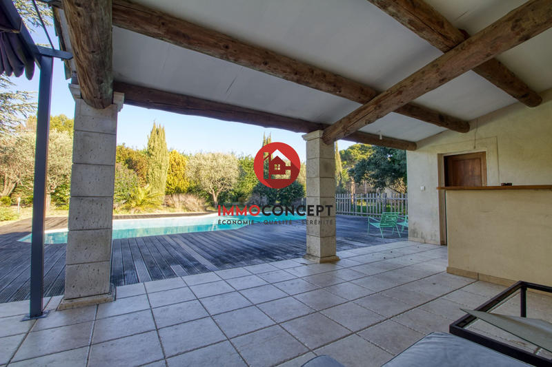 Villa - 260 m² - 7 pièces