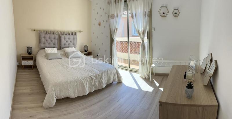 Villa - 181 m² - 8 pièces