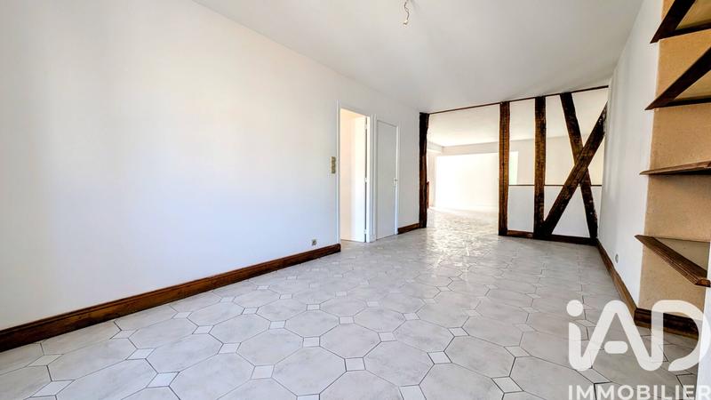 Maison - 248 m² - 9 pièces