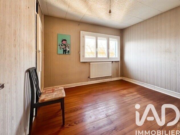 Maison - 85 m² - 6 pièces