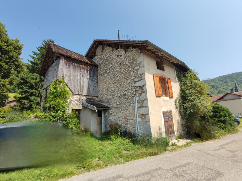 Maison - 76 m² - 4 pièces