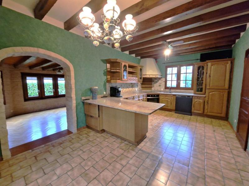 Maison ancienne - 170 m² - 6 pièces