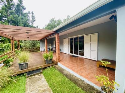 Maison - 190 m² - 6 pièces