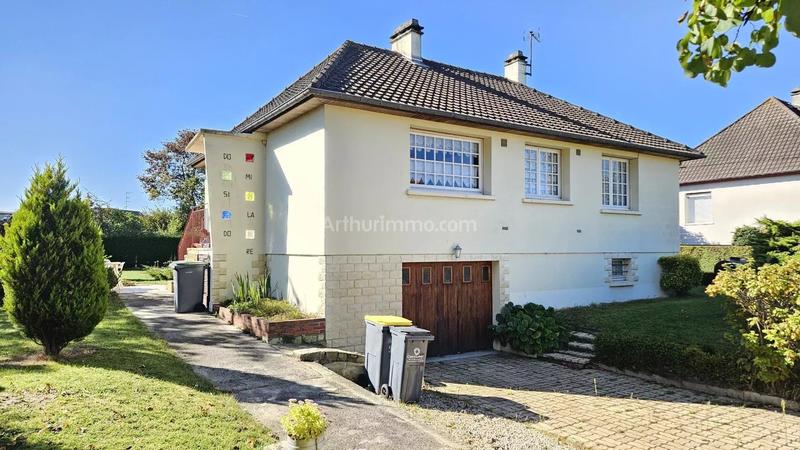 Maison - 94 m² - 5 pièces