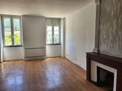 Appartement - 106 m² - 4 pièces