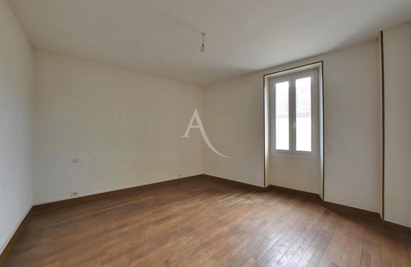 Maison - 134 m² - 7 pièces