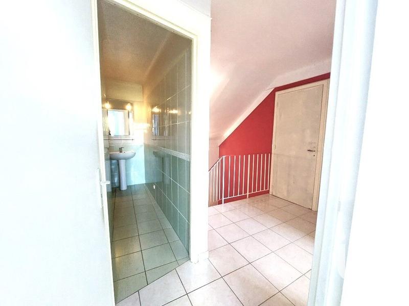 Maison - 247 m² - 10 pièces