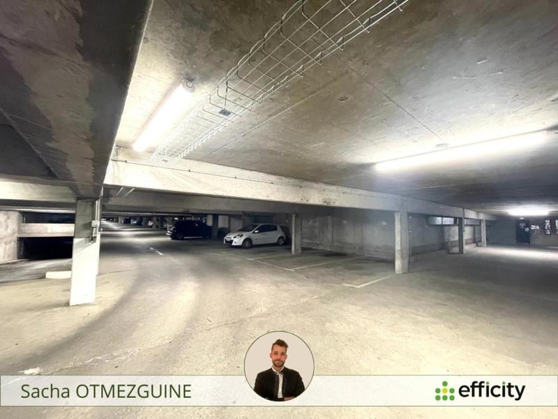 Appartement - 93 m² - 6 pièces