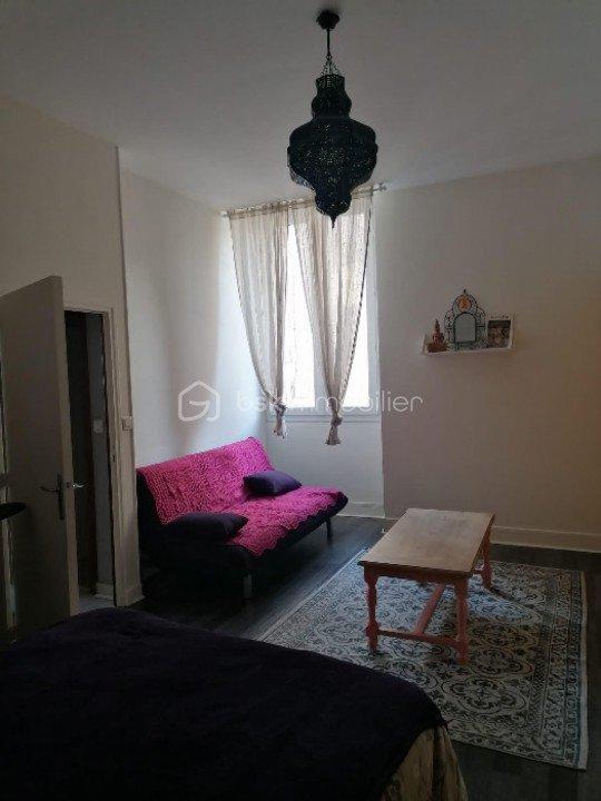 Maison en pierre - 144 m² - 6 pièces