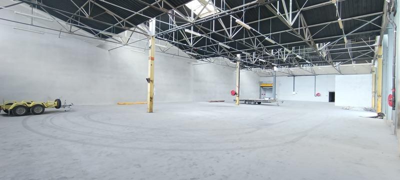 Entrepôt - 997 m² - 1 pièce