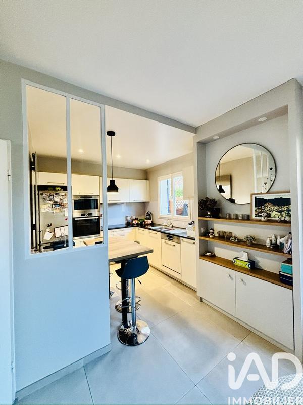 Maison - 107 m² - 6 pièces