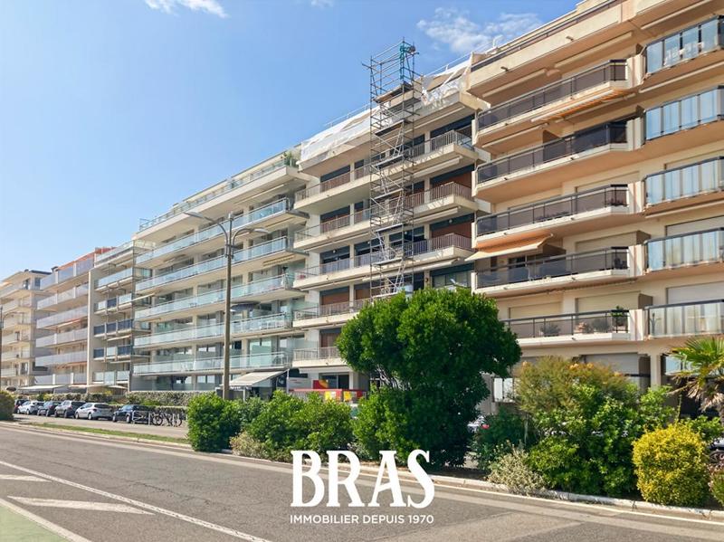 Appartement - 90 m² - 4 pièces