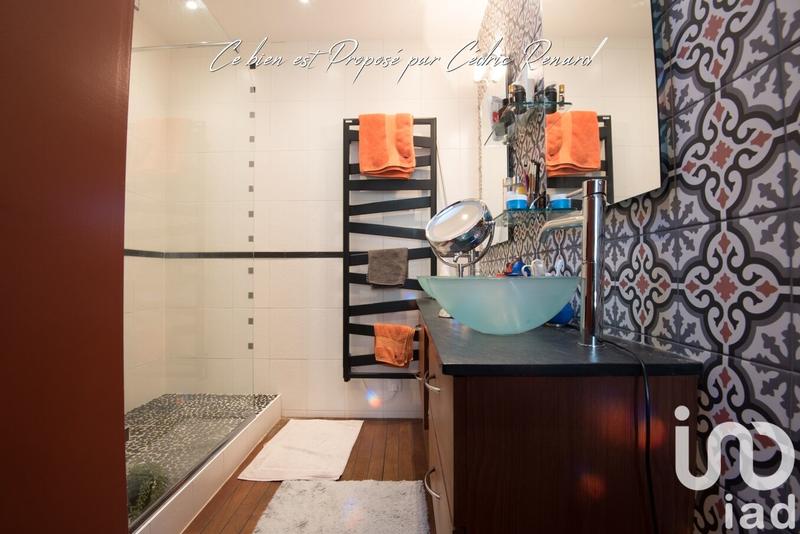 Maison - 225 m² - 10 pièces