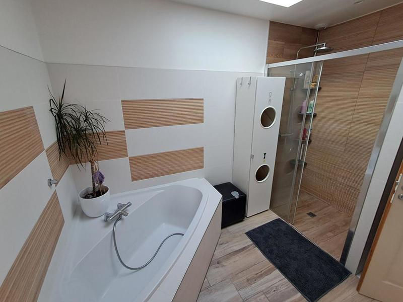 Maison - 253 m² - 10 pièces