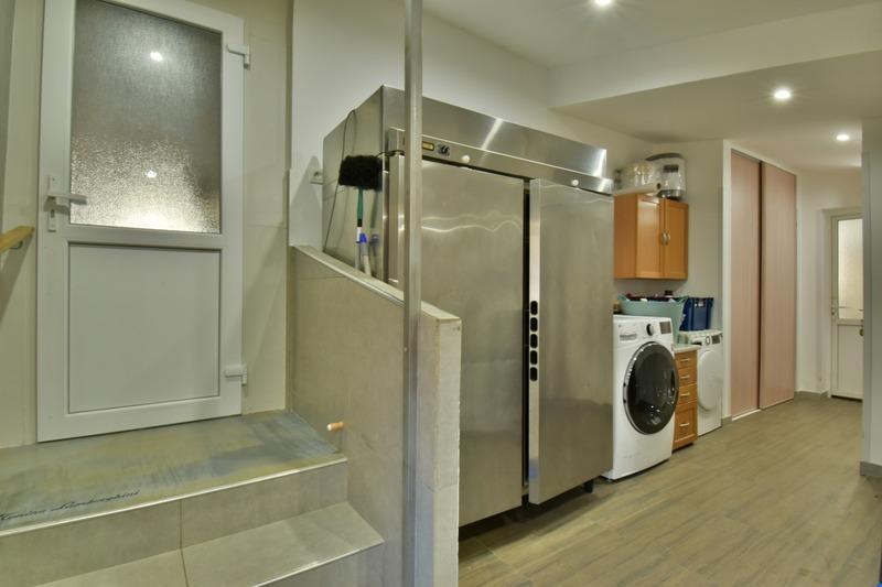 Maison de campagne - 210 m² - 8 pièces