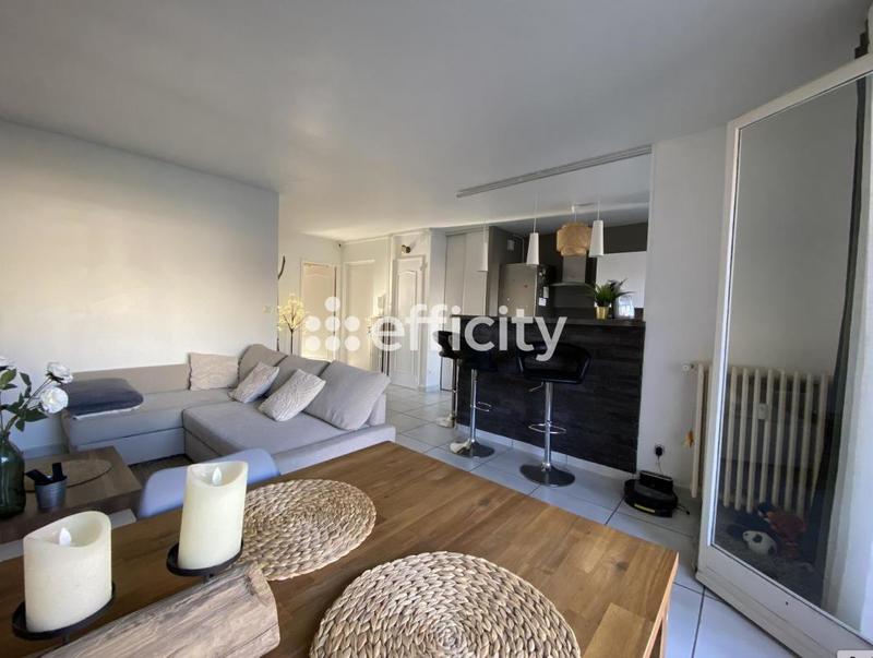 Appartement - 65 m² - 3 pièces