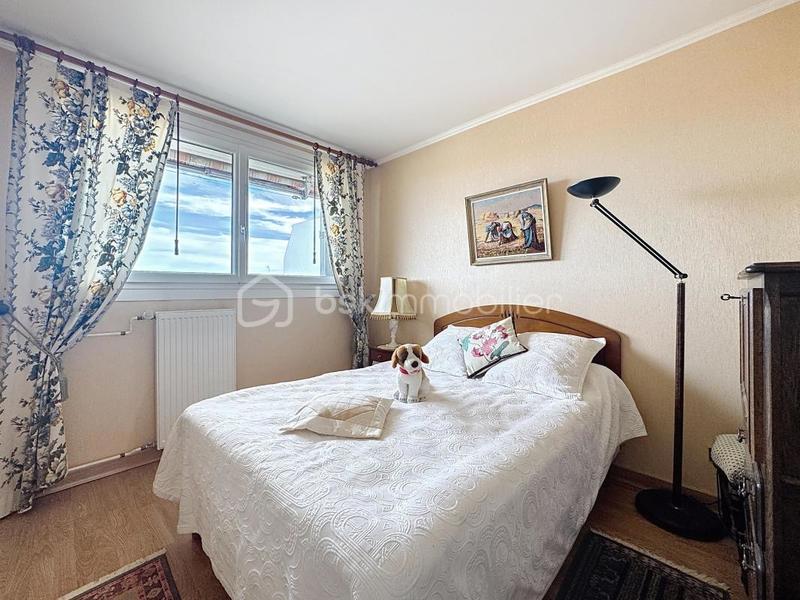 Appartement - 94 m² - 5 pièces