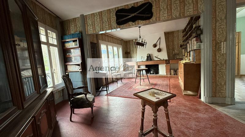 Maison - 192 m² - 11 pièces