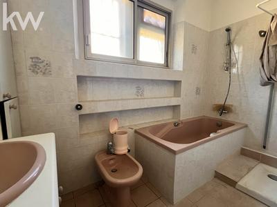 Appartement - 100 m² - 5 pièces