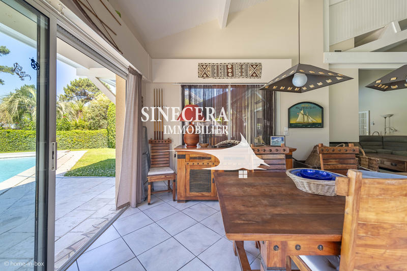 Villa - 165 m² - 6 pièces