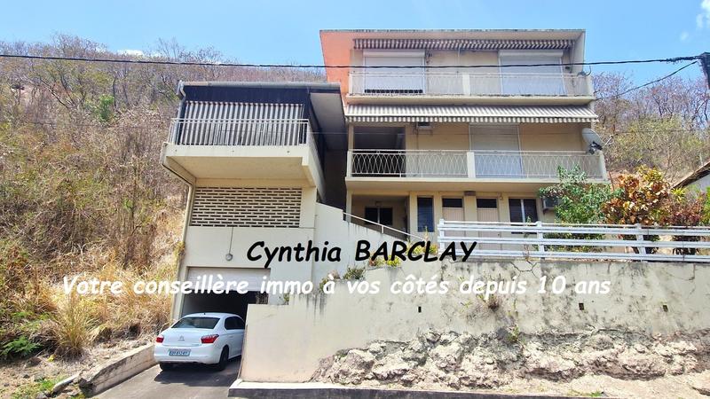 Maison - 230 m² - 6 pièces