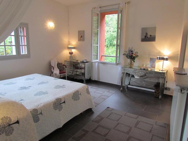 Maison chambre d'hôtes - 420 m² - 16 pièces