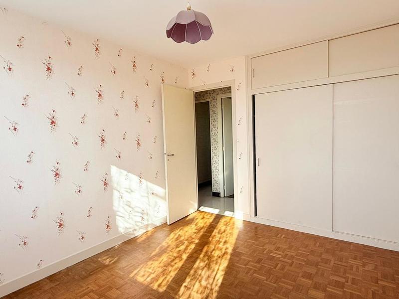 Maison - 92 m² - 5 pièces