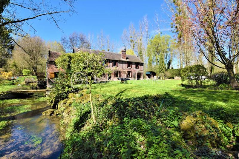 Moulin - 196 m² - 8 pièces