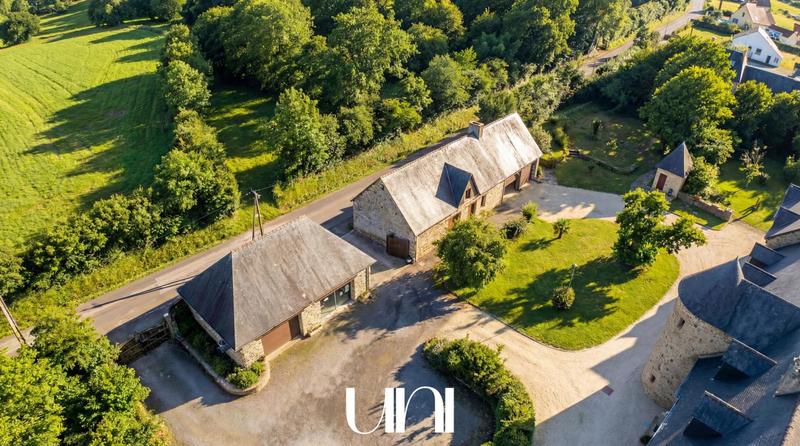 Maison - 587 m² - 11 pièces