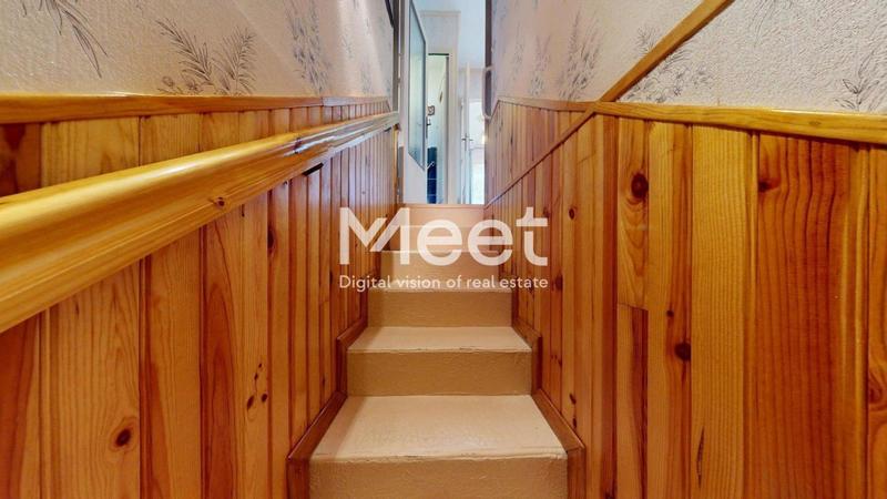 Pavillon - 130 m² - 7 pièces