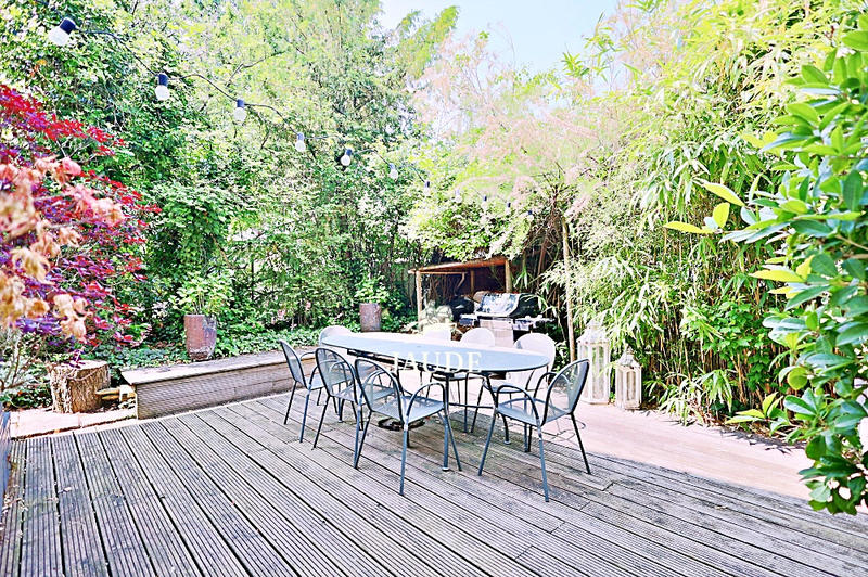 Maison - 196 m² - 7 pièces